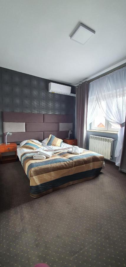 Hotel Bursztynowy Jozefow na Wisla Exteriér fotografie