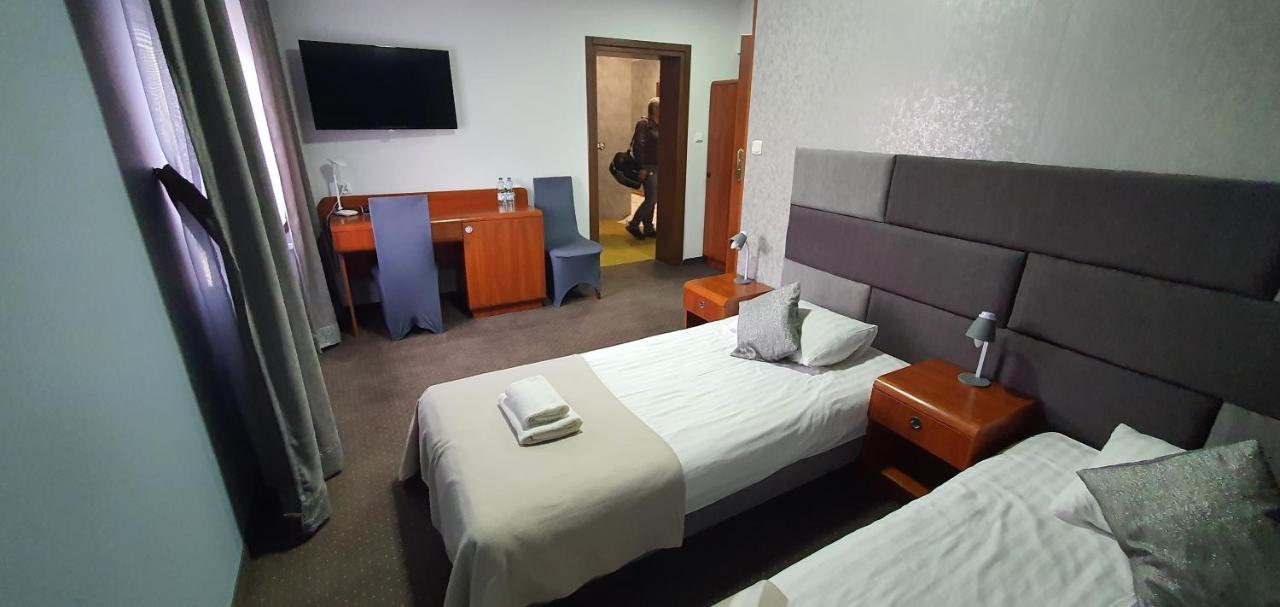 Hotel Bursztynowy Jozefow na Wisla Exteriér fotografie